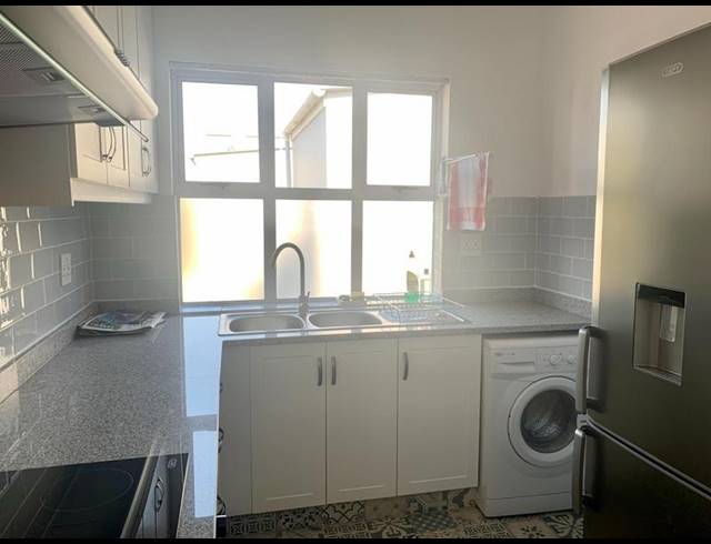 2 BEDROOM APARTMENT FOR SALE IN ESSENWOOD